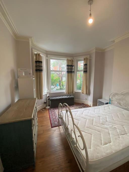 Delightful Victorian House Holiday home Manchester
