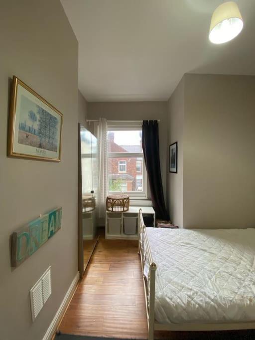 Delightful Victorian House Holiday home Manchester