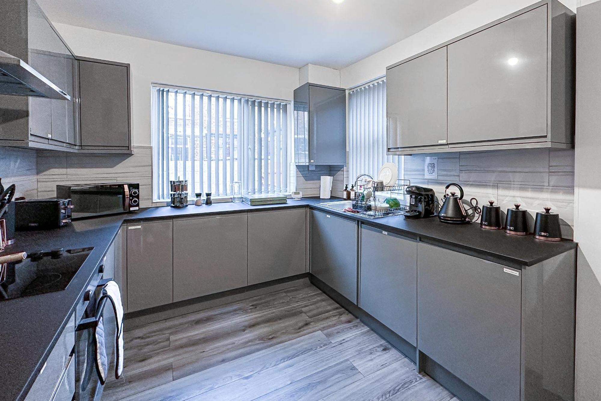 Ashfield Co-Living - Private Room Self-Cater Holiday home