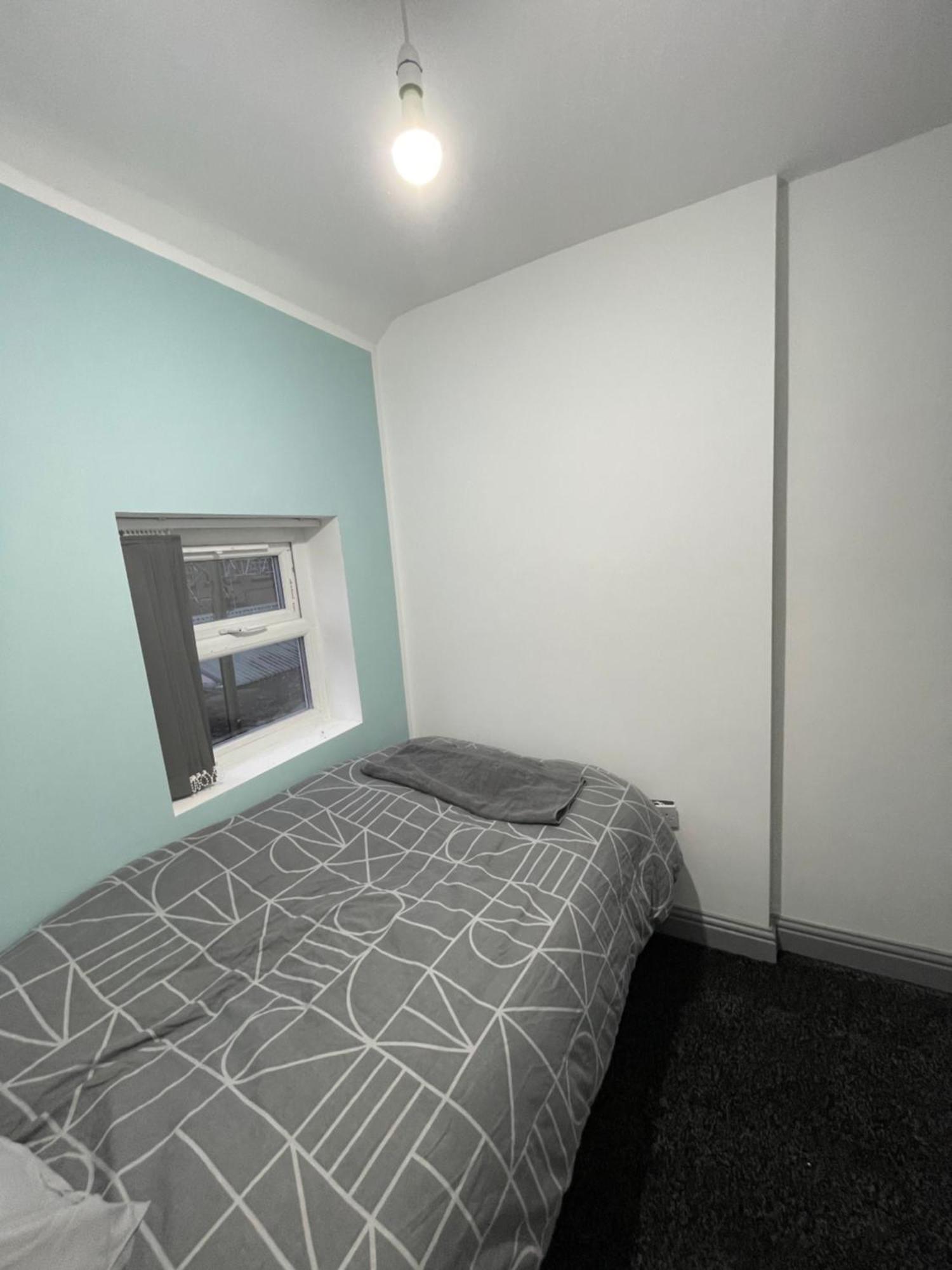 Homestay Luxurious En-suite Rm2 *