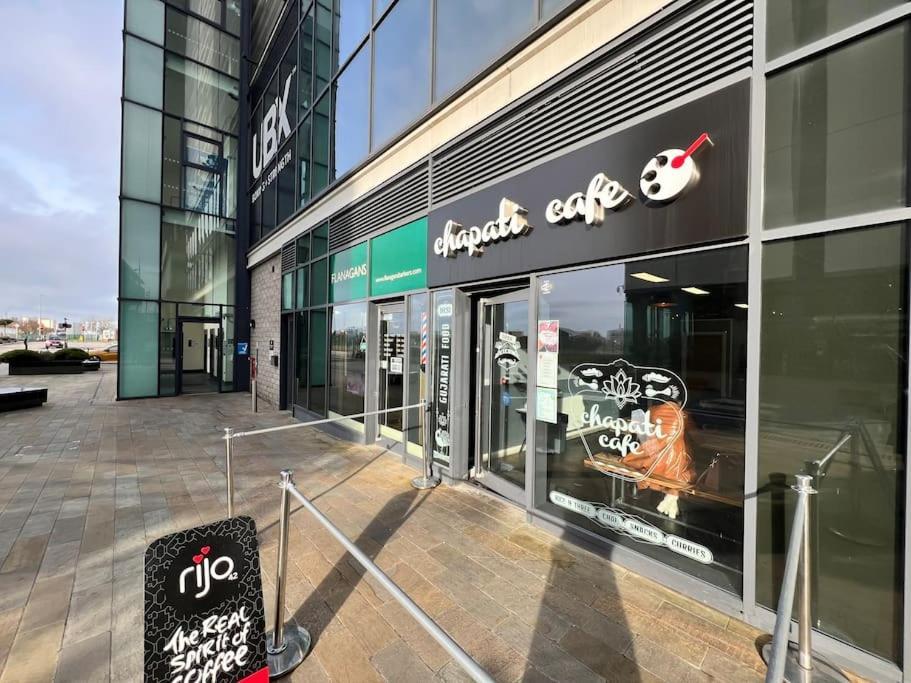 Appartement Spacious 2 Bedroom Flat Stunning Waterside View Manchester