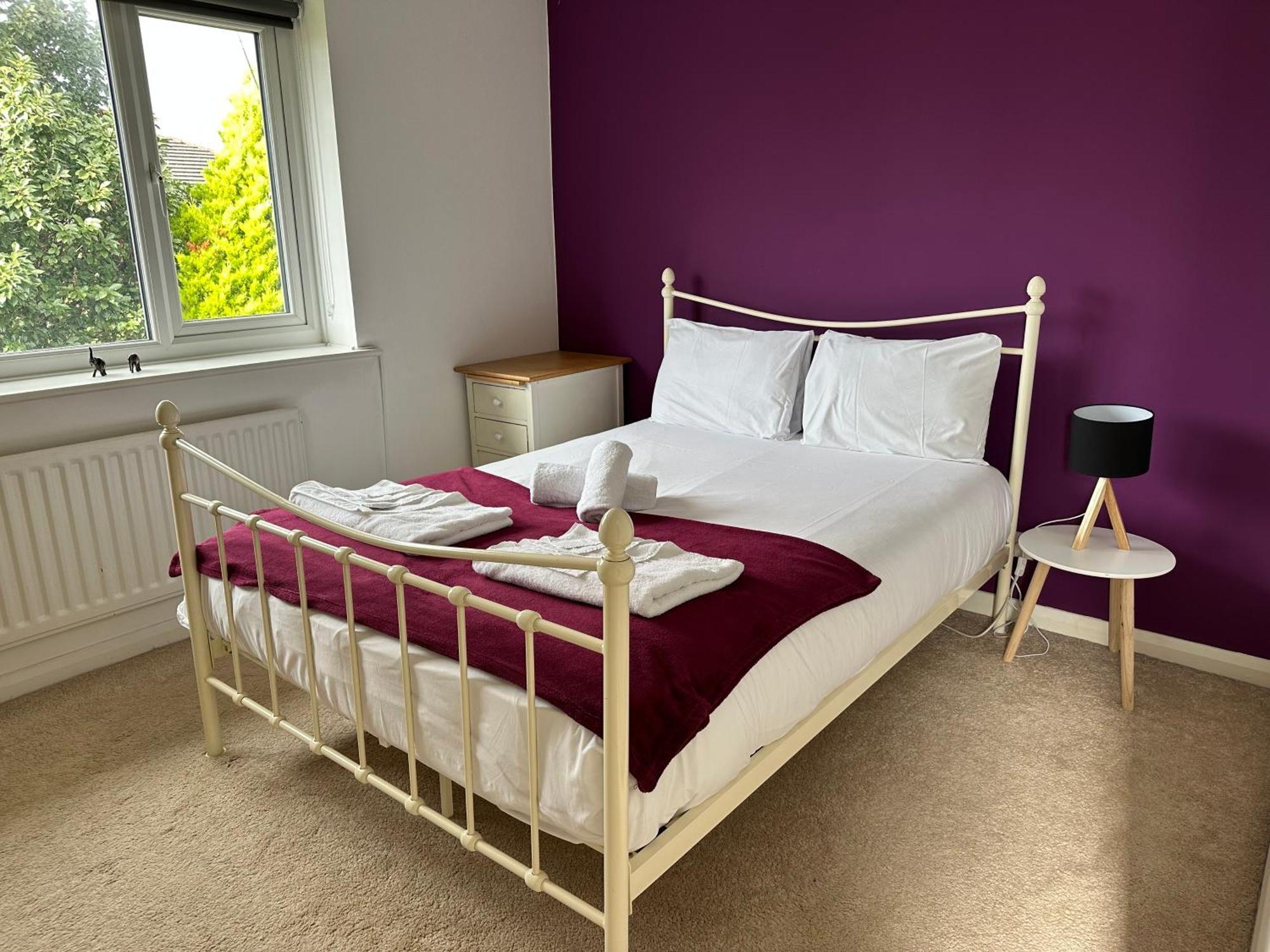 2 Bedroom House With Garden Holiday home