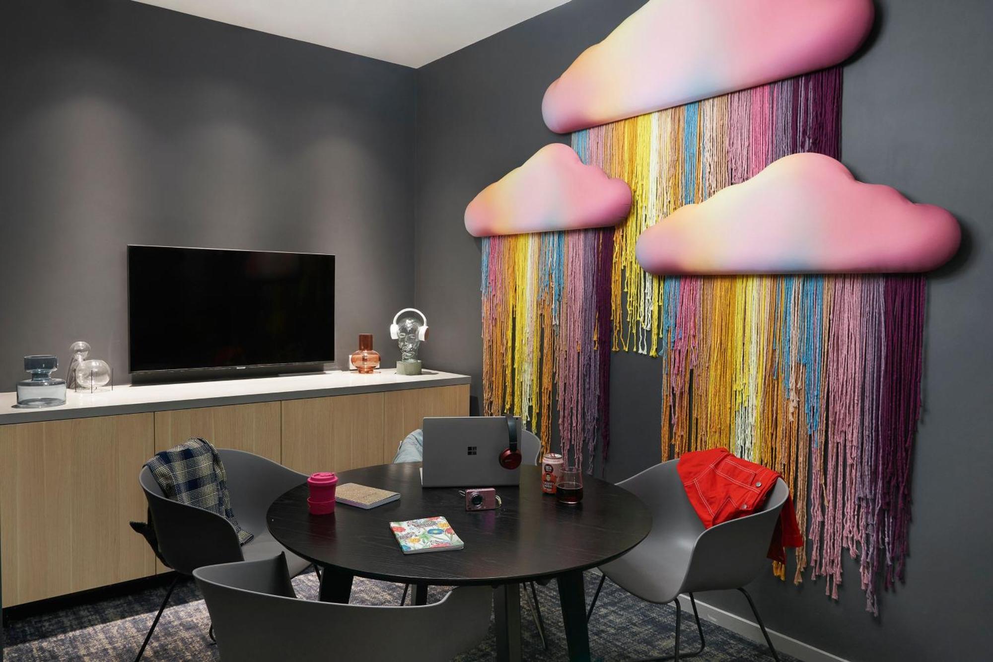 Hotel Moxy 4*