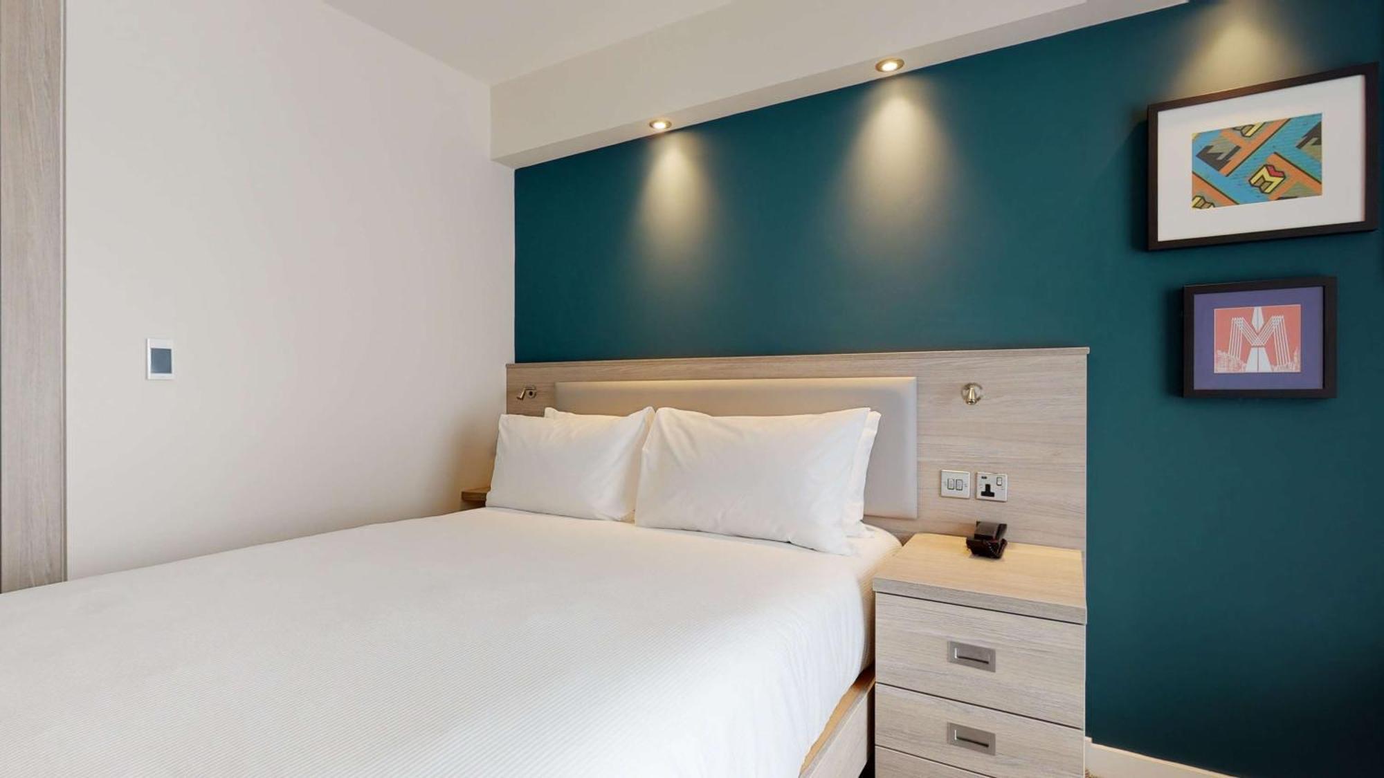 Hampton By Hilton Northern Quarter 4*