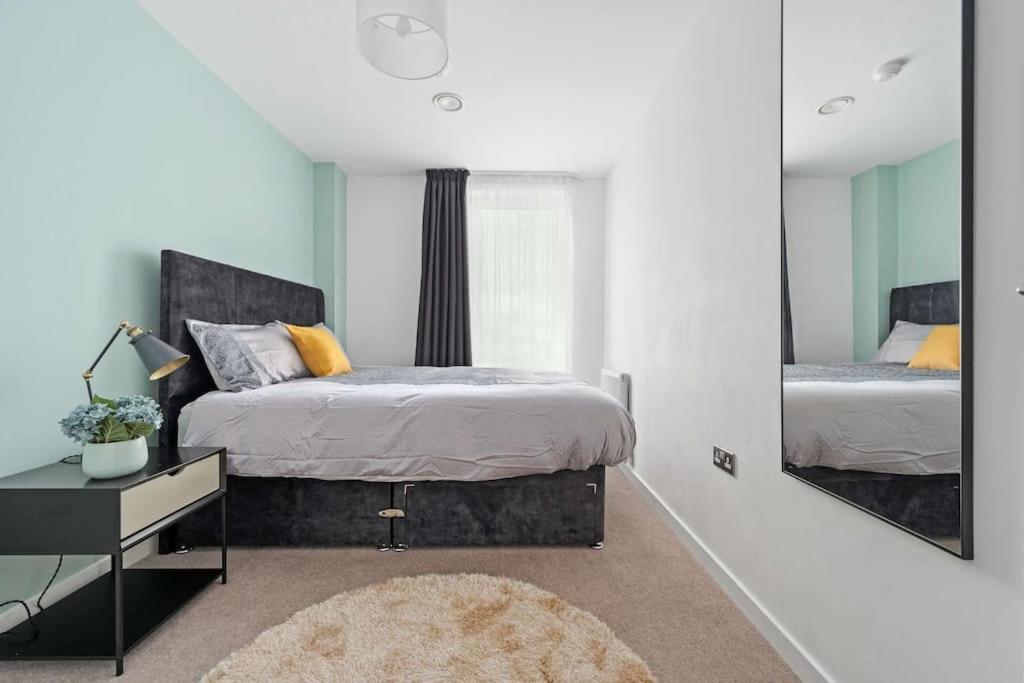 Luxurious Two Bedroom Manchester