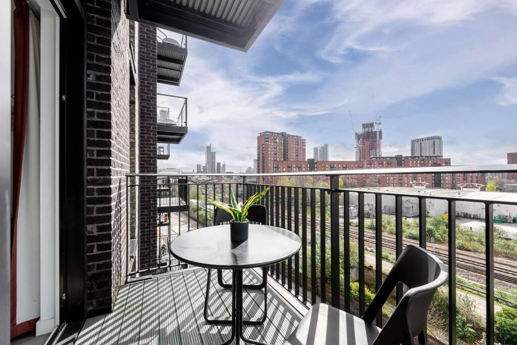 Apartment Luxurious Two Bedroom Manchester