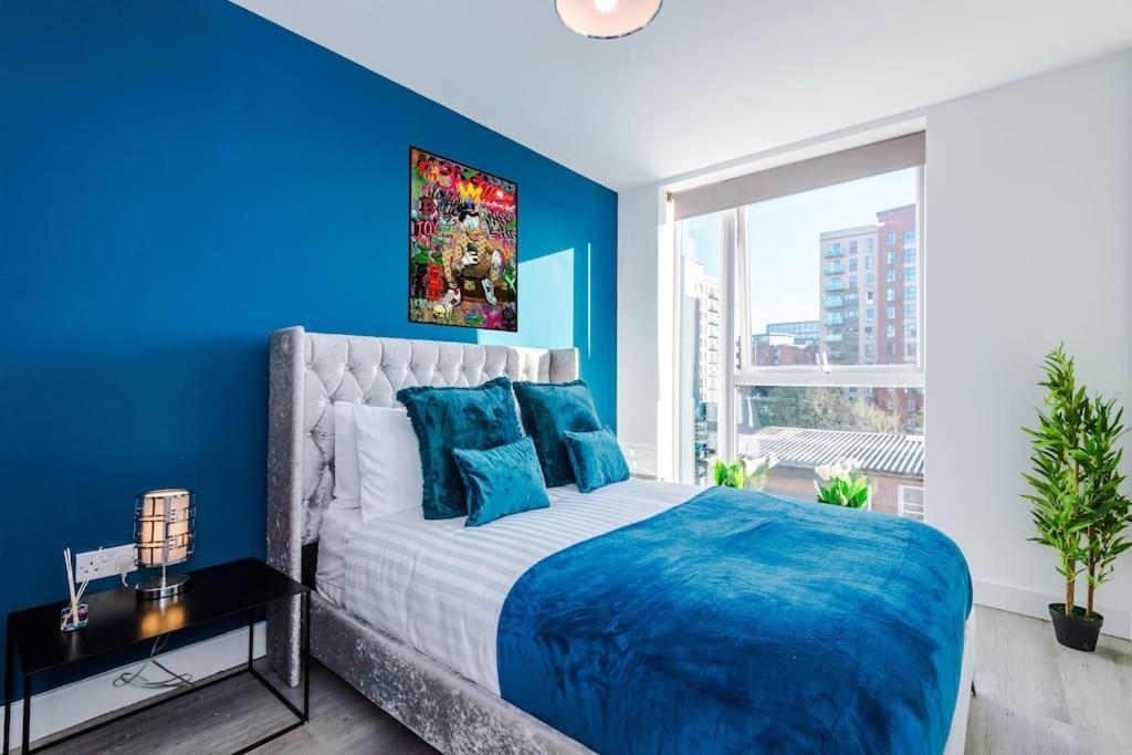 Lux Livin' - Luxury 5 Bed Centre Appartement