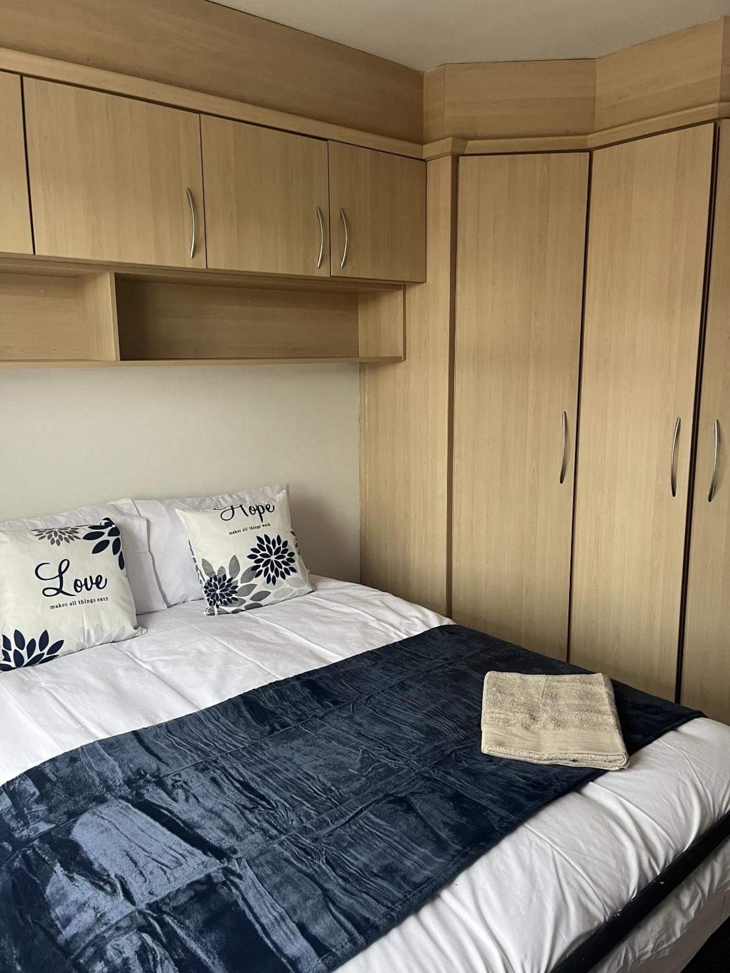 Holiday home Droylsden House *