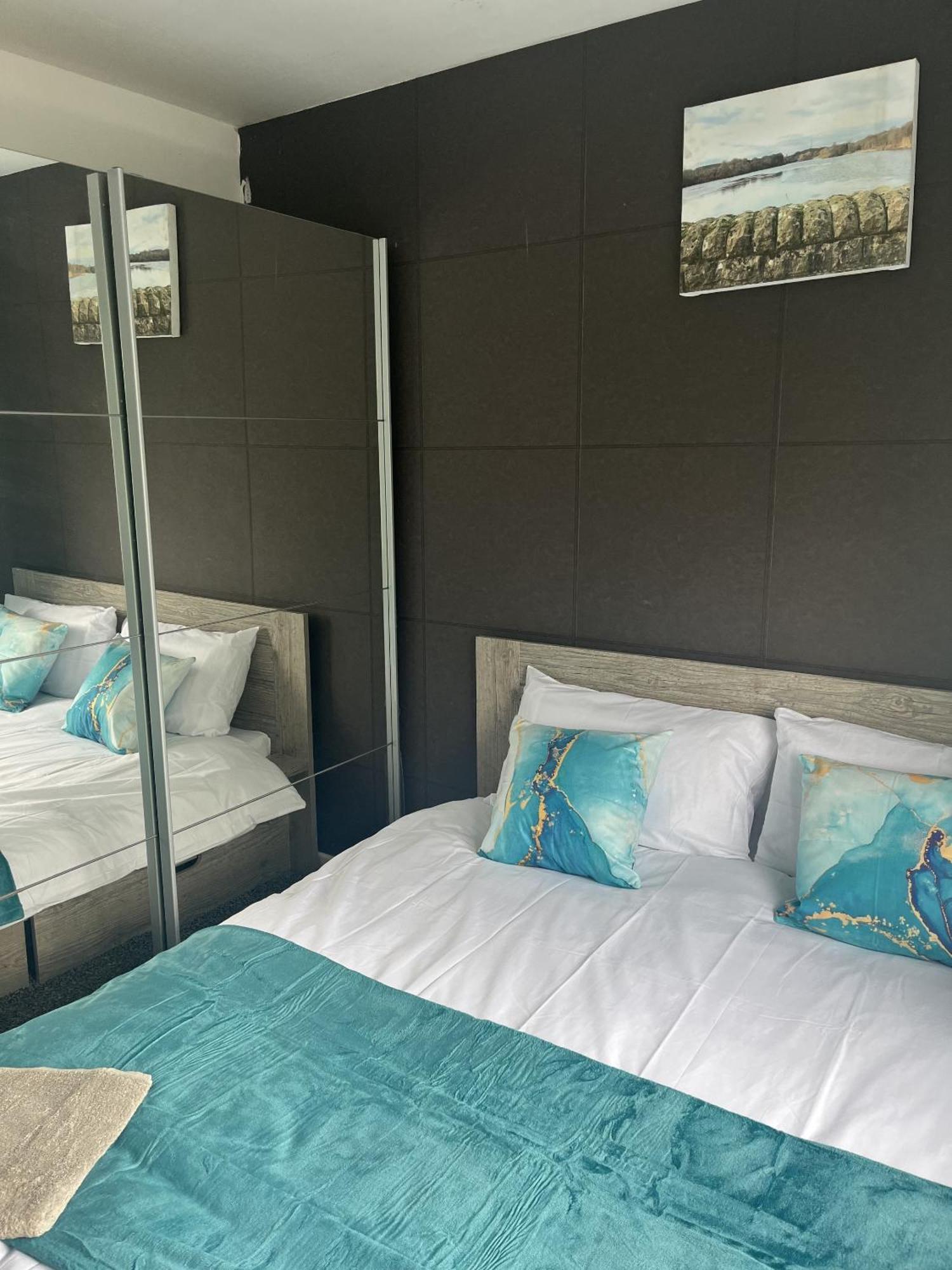 Holiday home Droylsden House *
