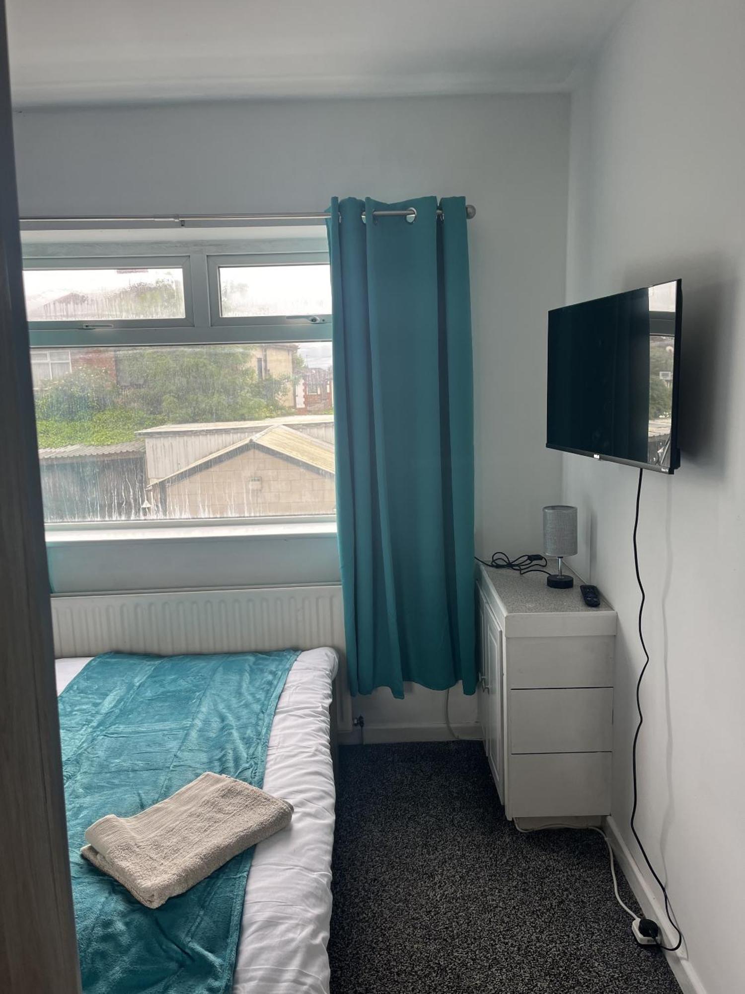 Holiday home Droylsden House *