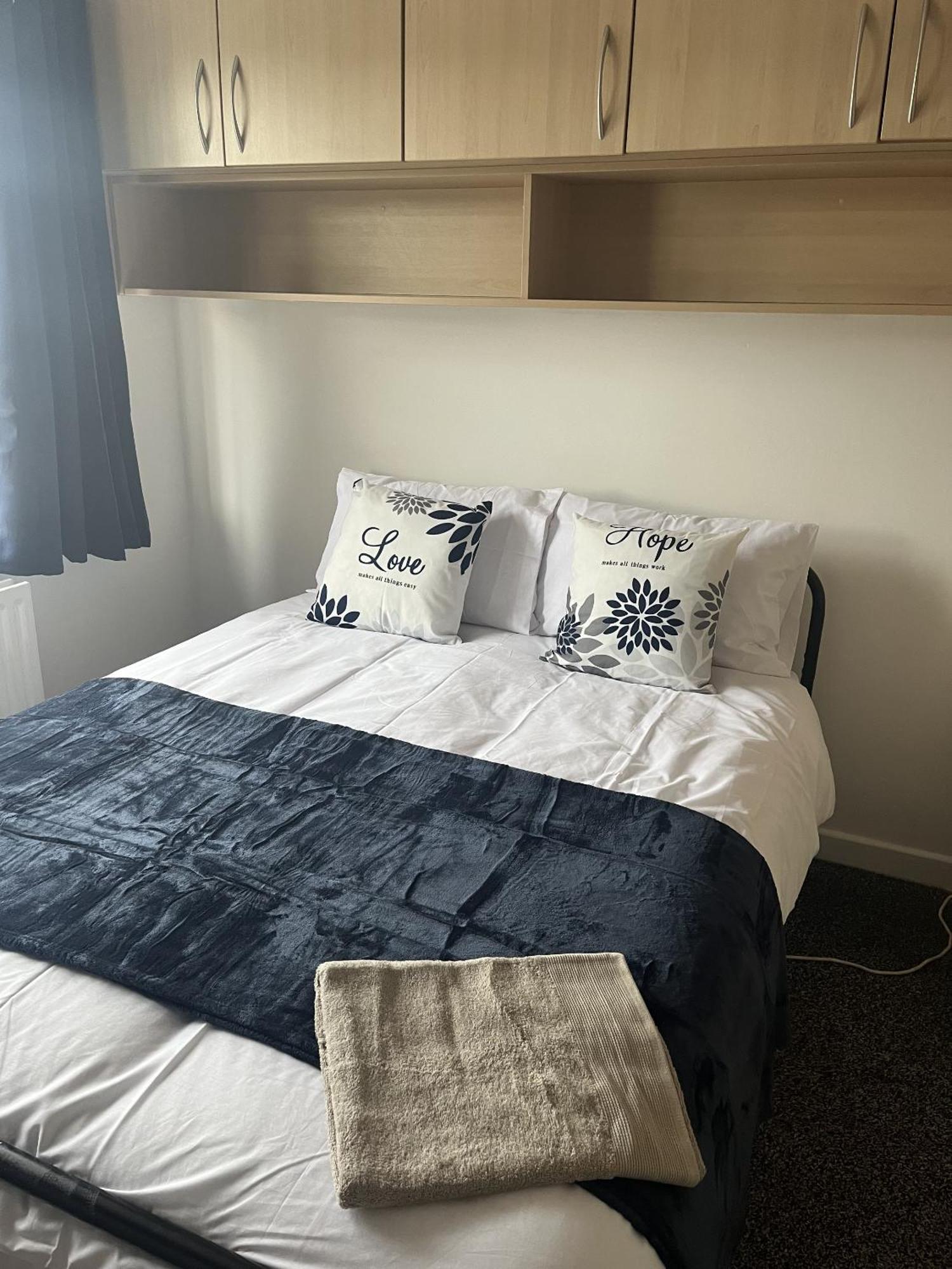 Holiday home Droylsden House