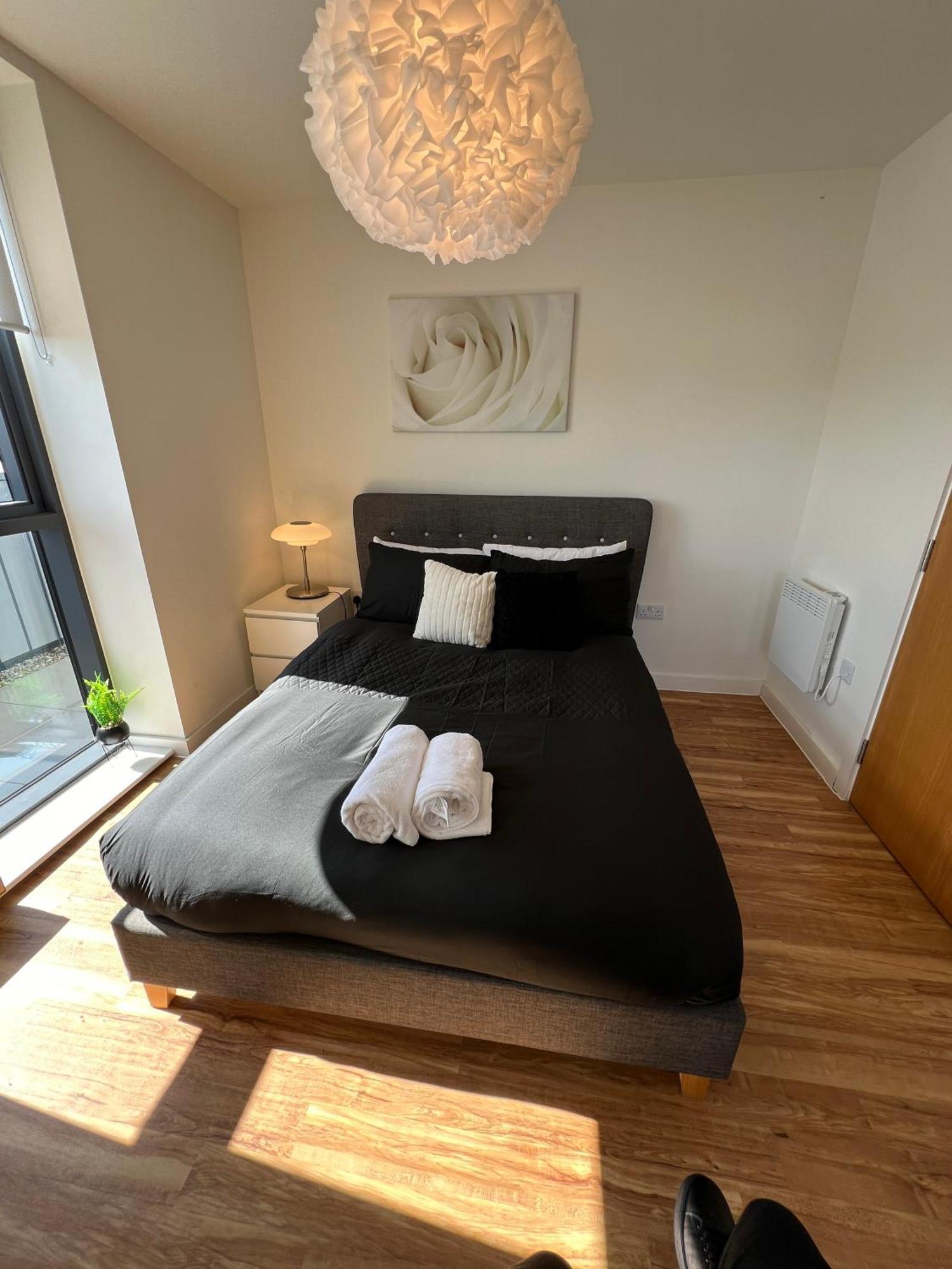 Drillzstays - Salford Quays Free Parking Apartment Manchester