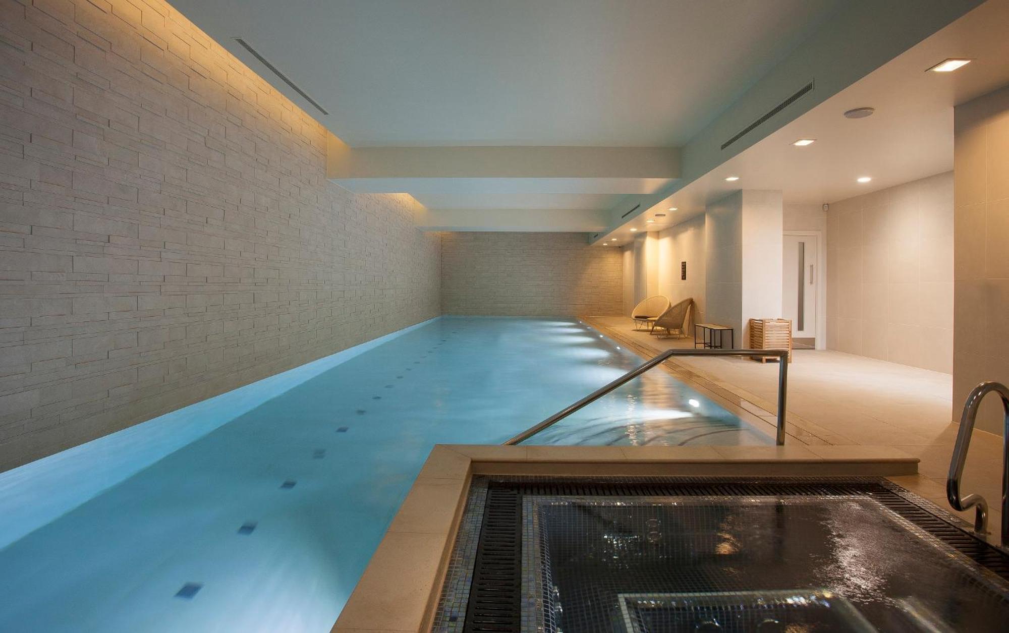 Citysuites Aparthotel 5*