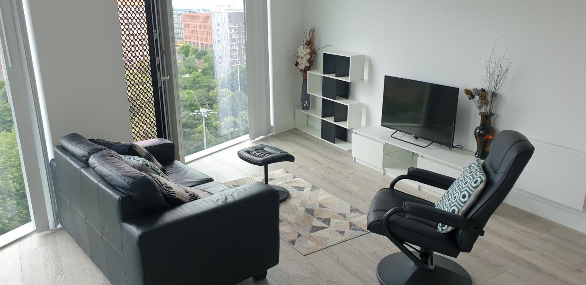 Stunning Large Luxury With Beautiful Views- Deansgate-city Centre Apartment