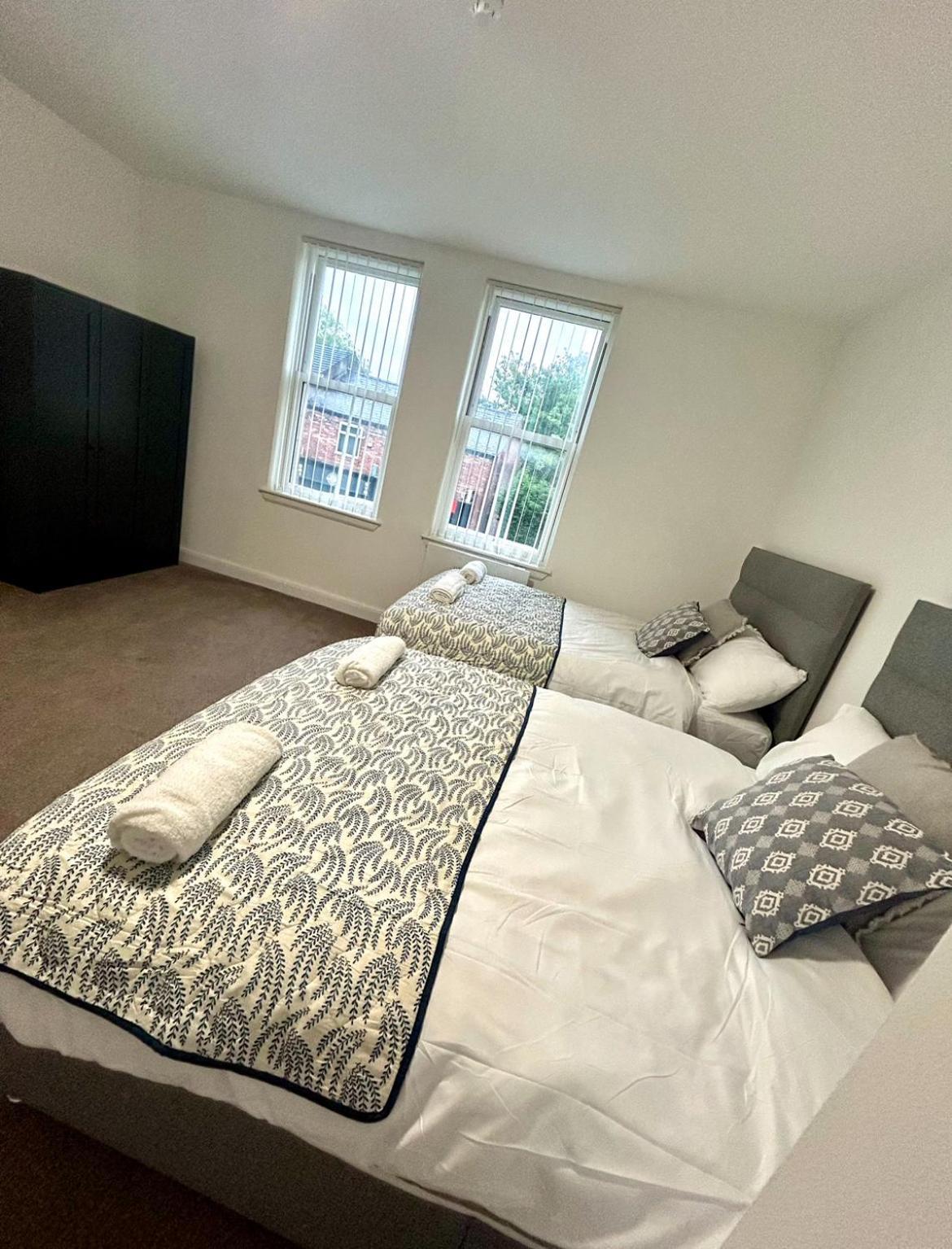 Failsworth 4 - Free Parking ,group Stay, Contractors