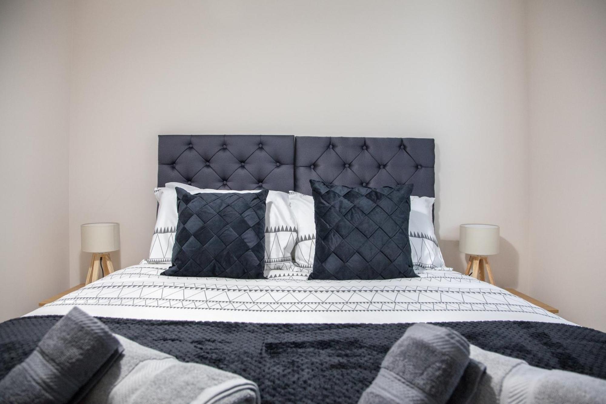 Modern 2bd In Manchester
