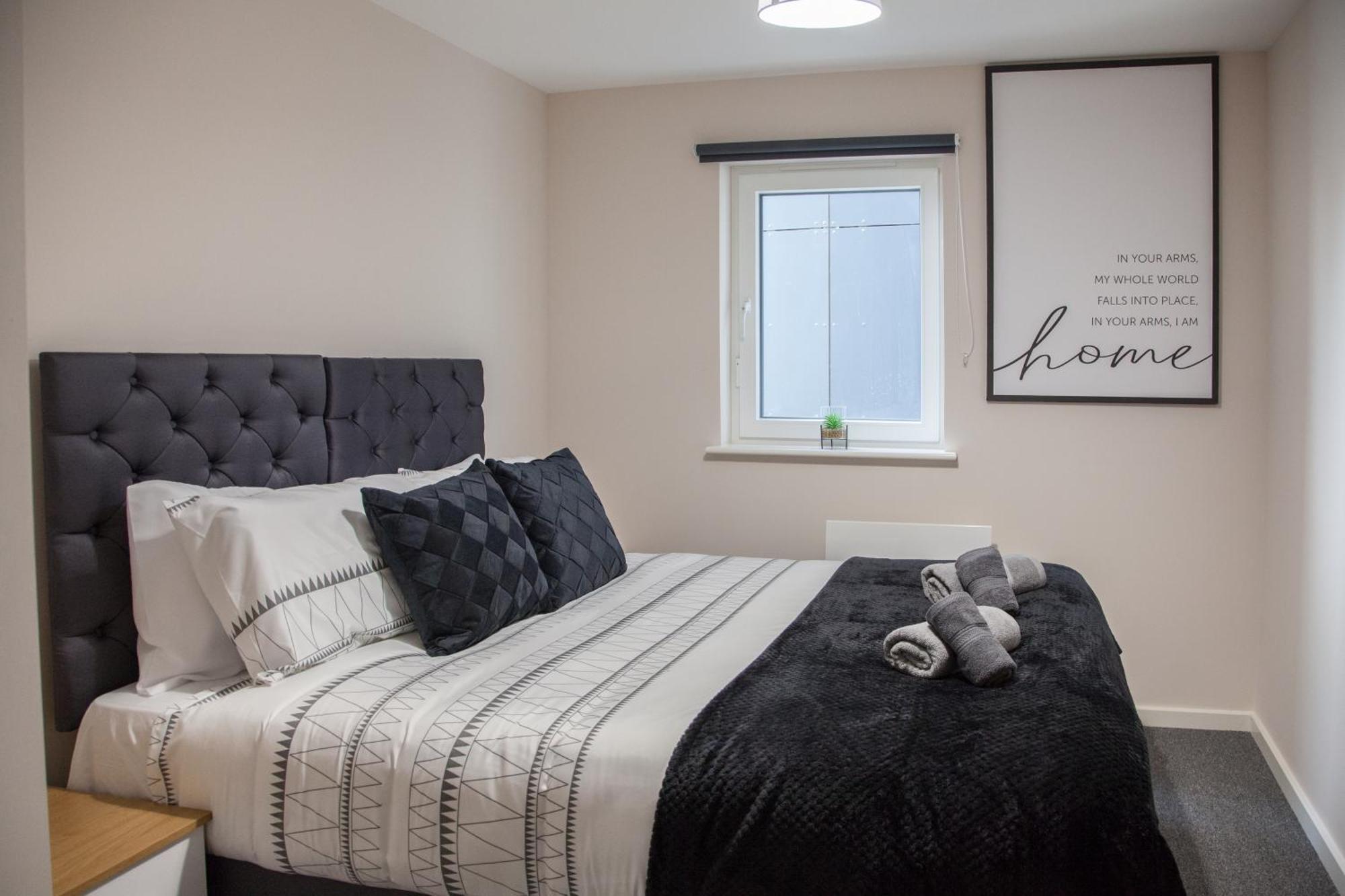 Modern 2bd In Apartment Manchester