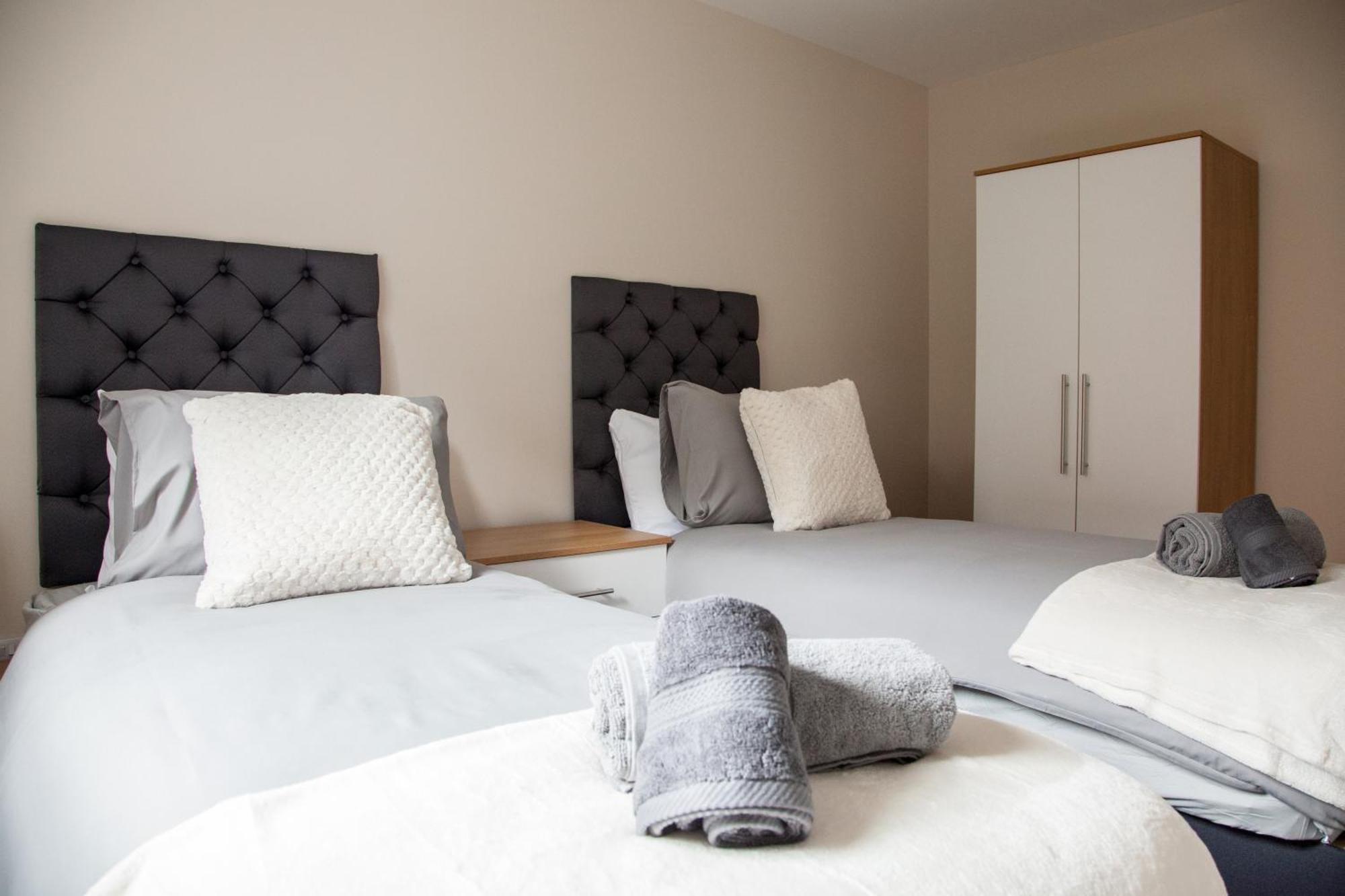 Modern 2bd In Manchester