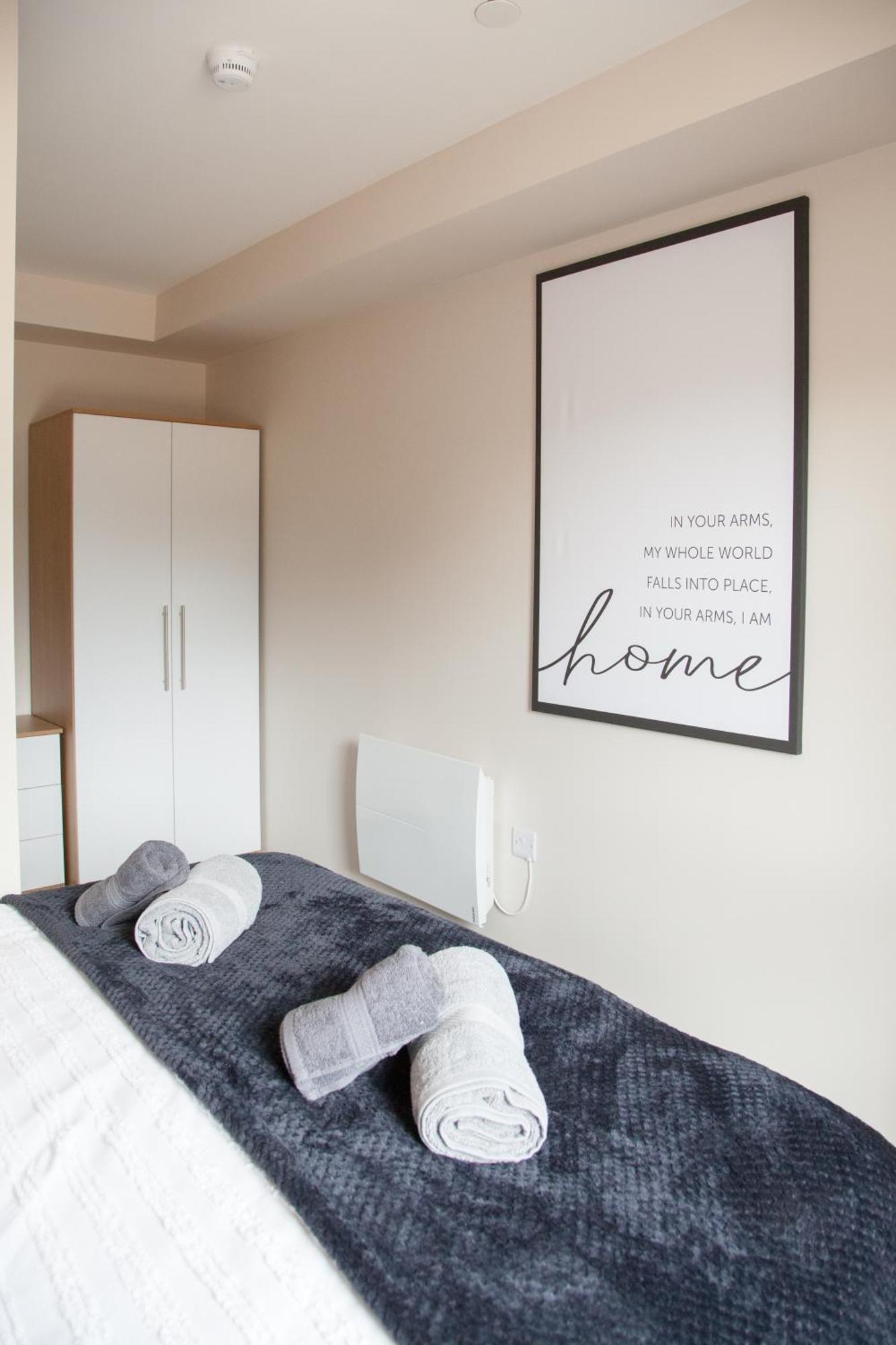 Modern 2bd In Manchester