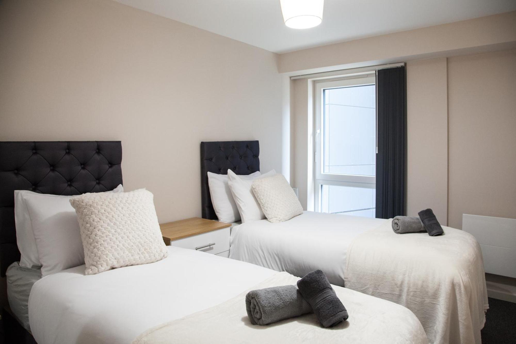 Modern 2bd In Apartment Manchester