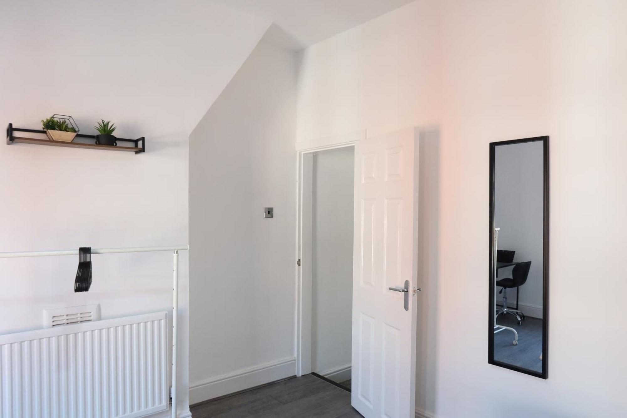 Holiday home Beeston House