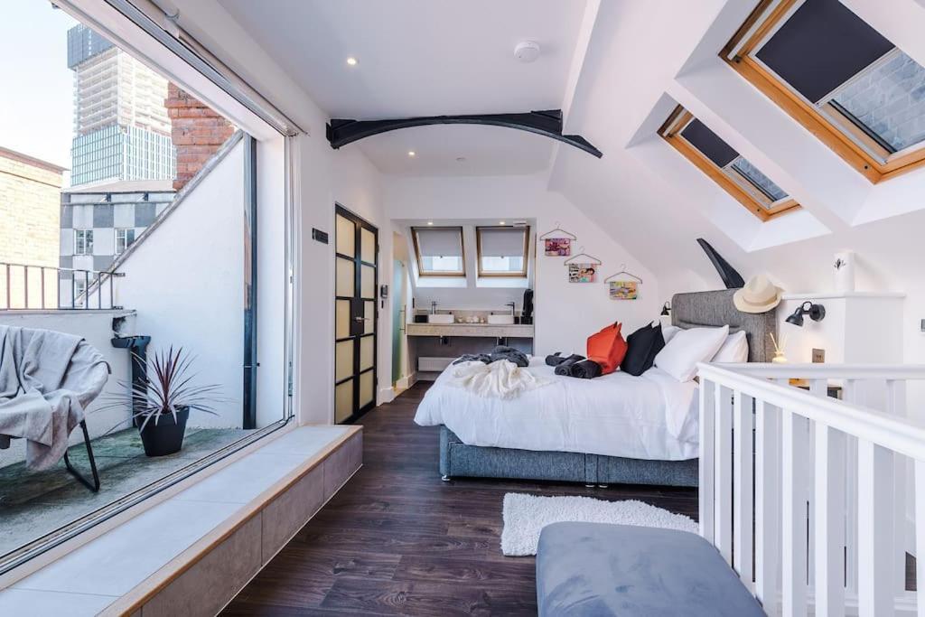 Apartment Incredible 3bed Townhouse, Rooftop Patio, Sleeps 6 Manchester