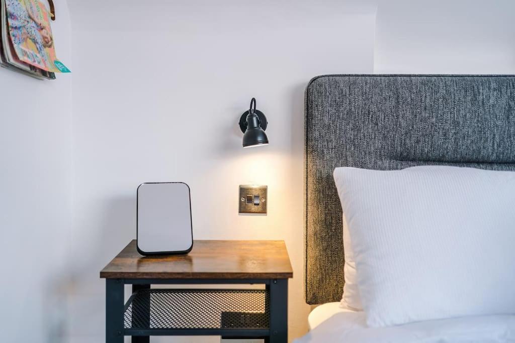 Apartment Incredible 3bed Townhouse, Rooftop Patio, Sleeps 6