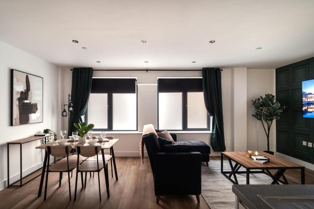Stayzeni, Alexandra Rise Neat 1br Flat *