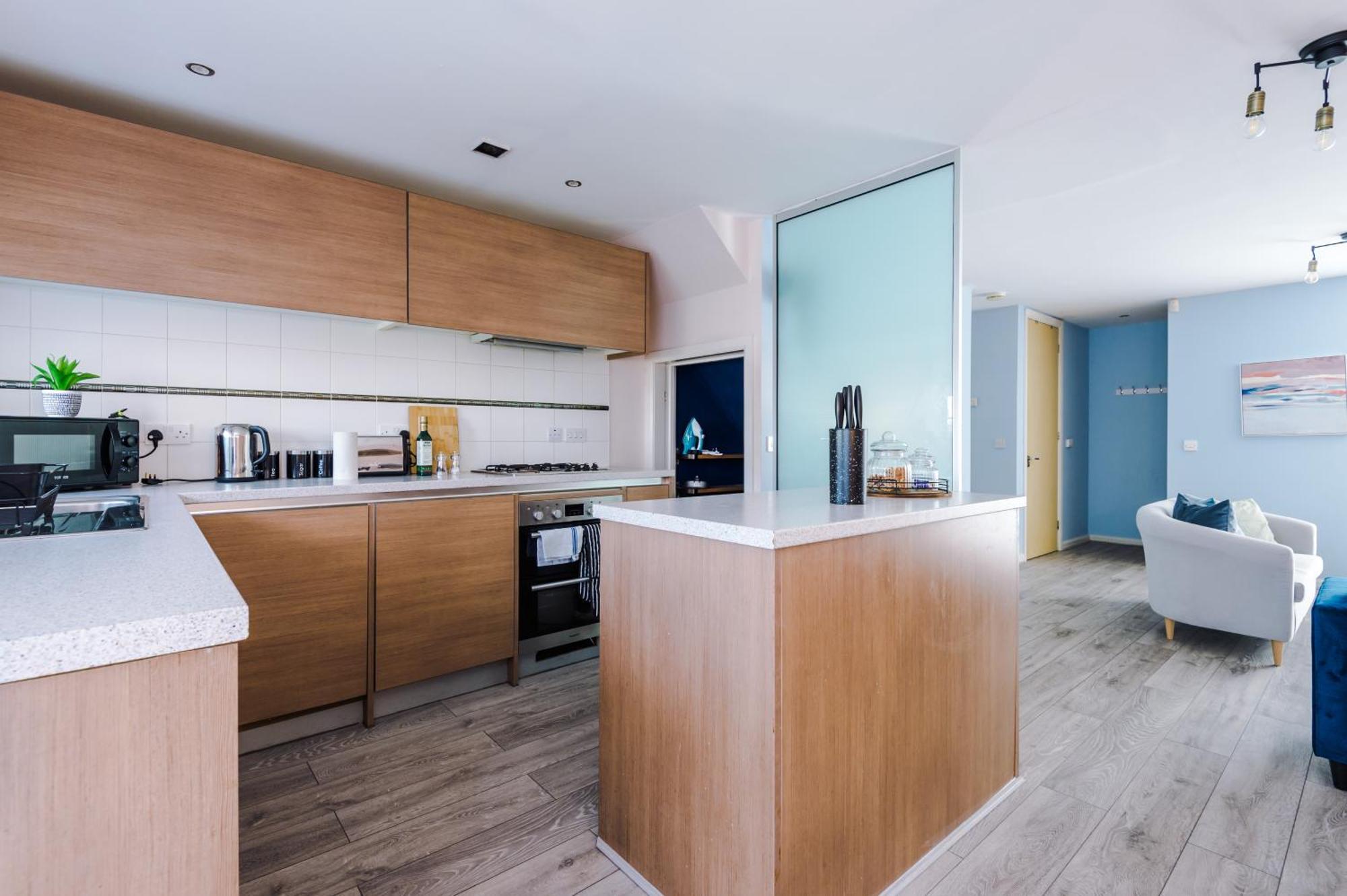Luxury Coop Live & Etihad With Free Parking Holiday home