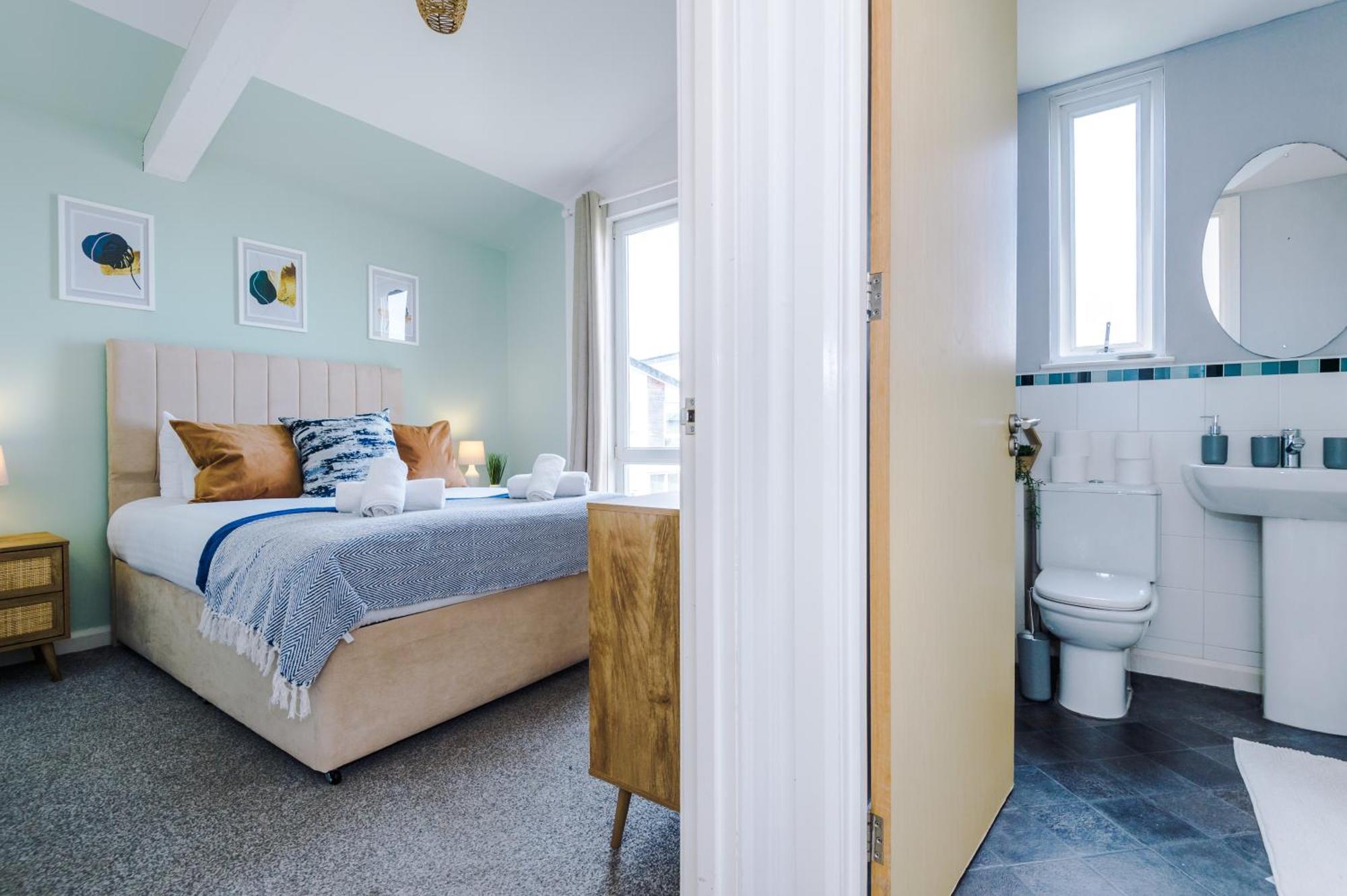 Luxury Coop Live & Etihad With Free Parking Holiday home Manchester
