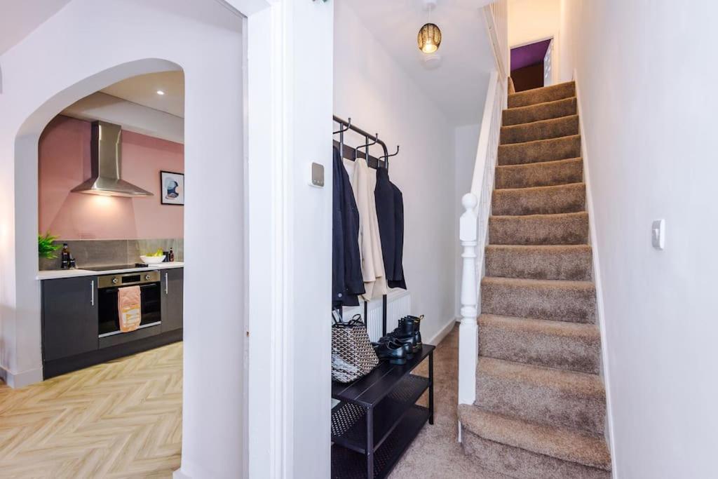 Modern 4-bedroom In Holiday home