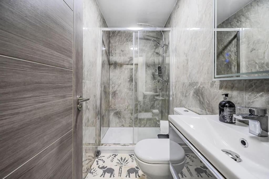 Stunning Excellent Location * Manchester