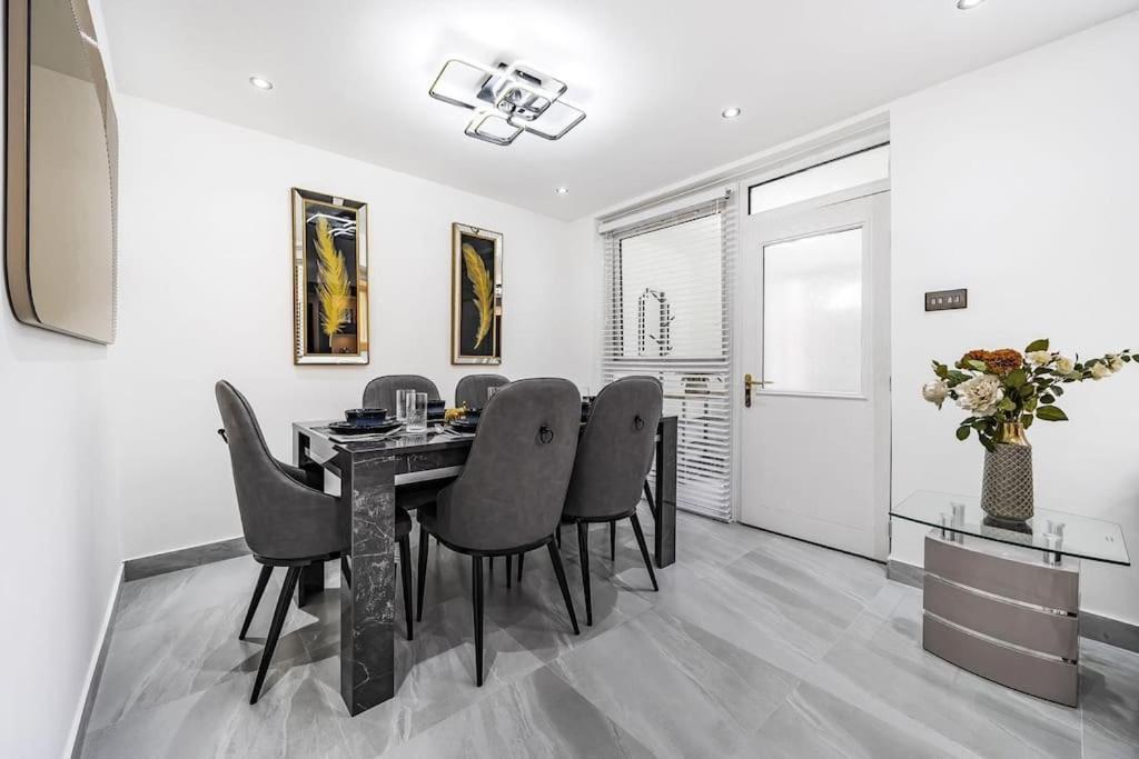 Stunning Excellent Location * Manchester
