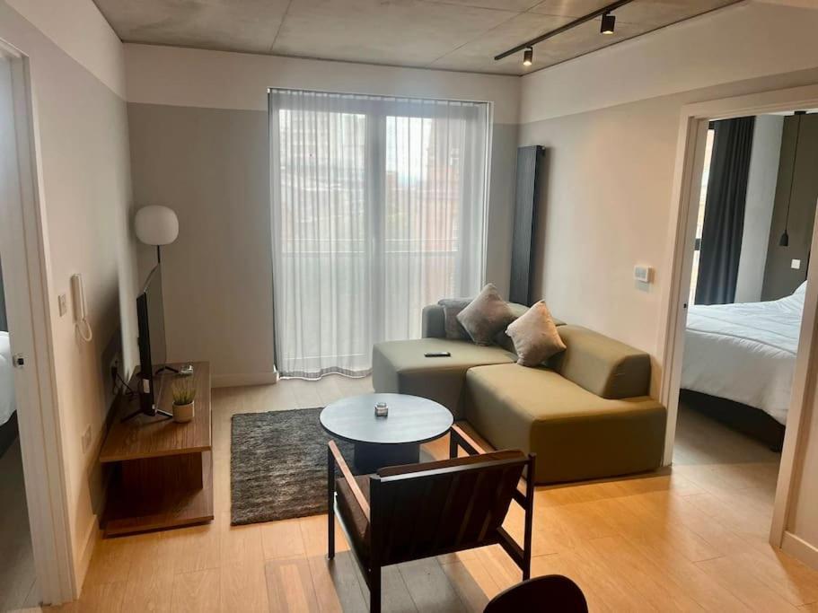 Luxury 2 Bedroom Apartment Manchester