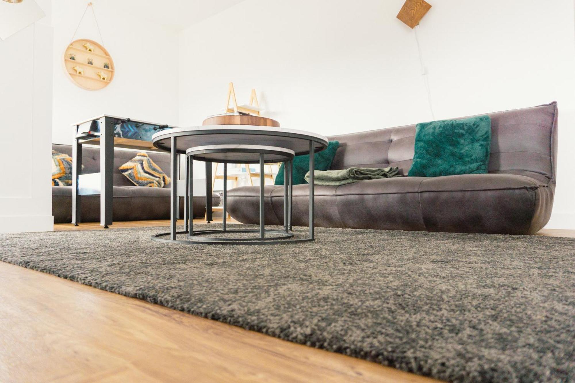 Manchester's Luxurious 2-bed Haven With Balcony - Canal Views & Proximity To United Apartment