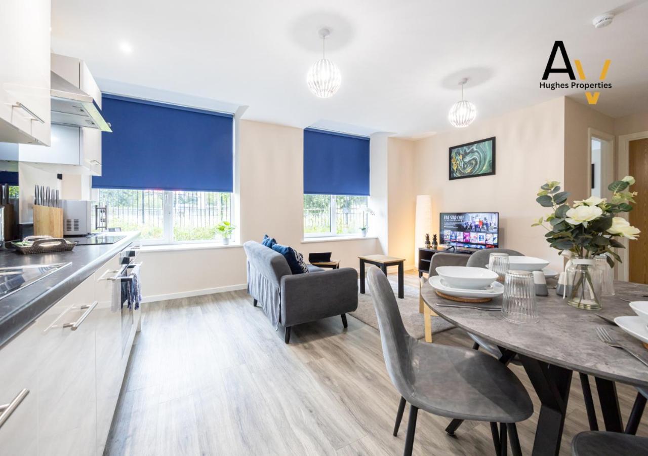 Appartement Stylish One-Bedroom Apartment - Ideal For Business & Leisure In Salford By Av Hughes Properties *