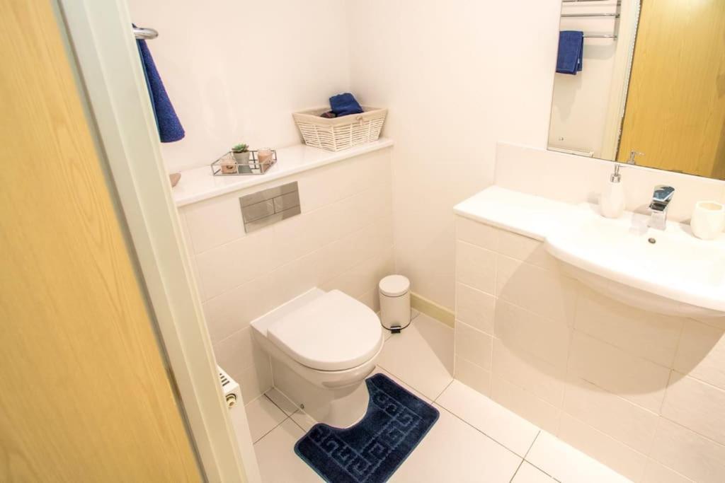Coop Arena Luxurious Townhouse Manchester