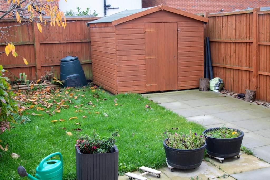 Coop Arena Luxurious Townhouse Manchester