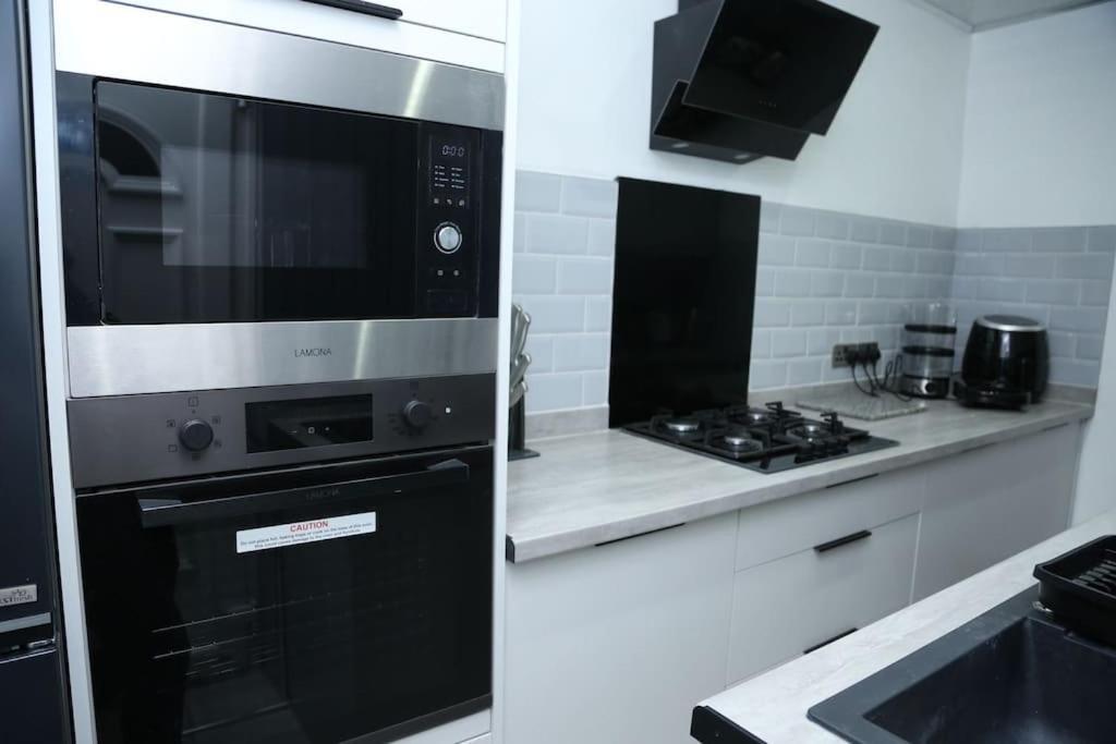 Full, Modern Family House In Salford * Manchester