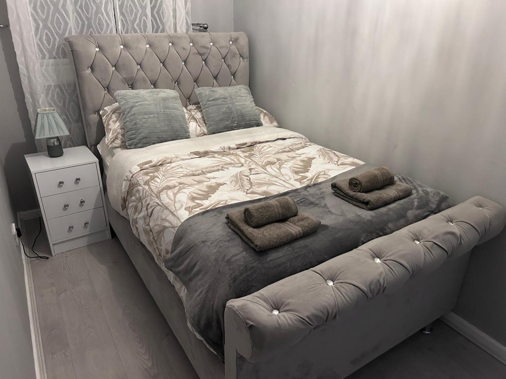 Havilahome Retreat - Private Guest house Manchester