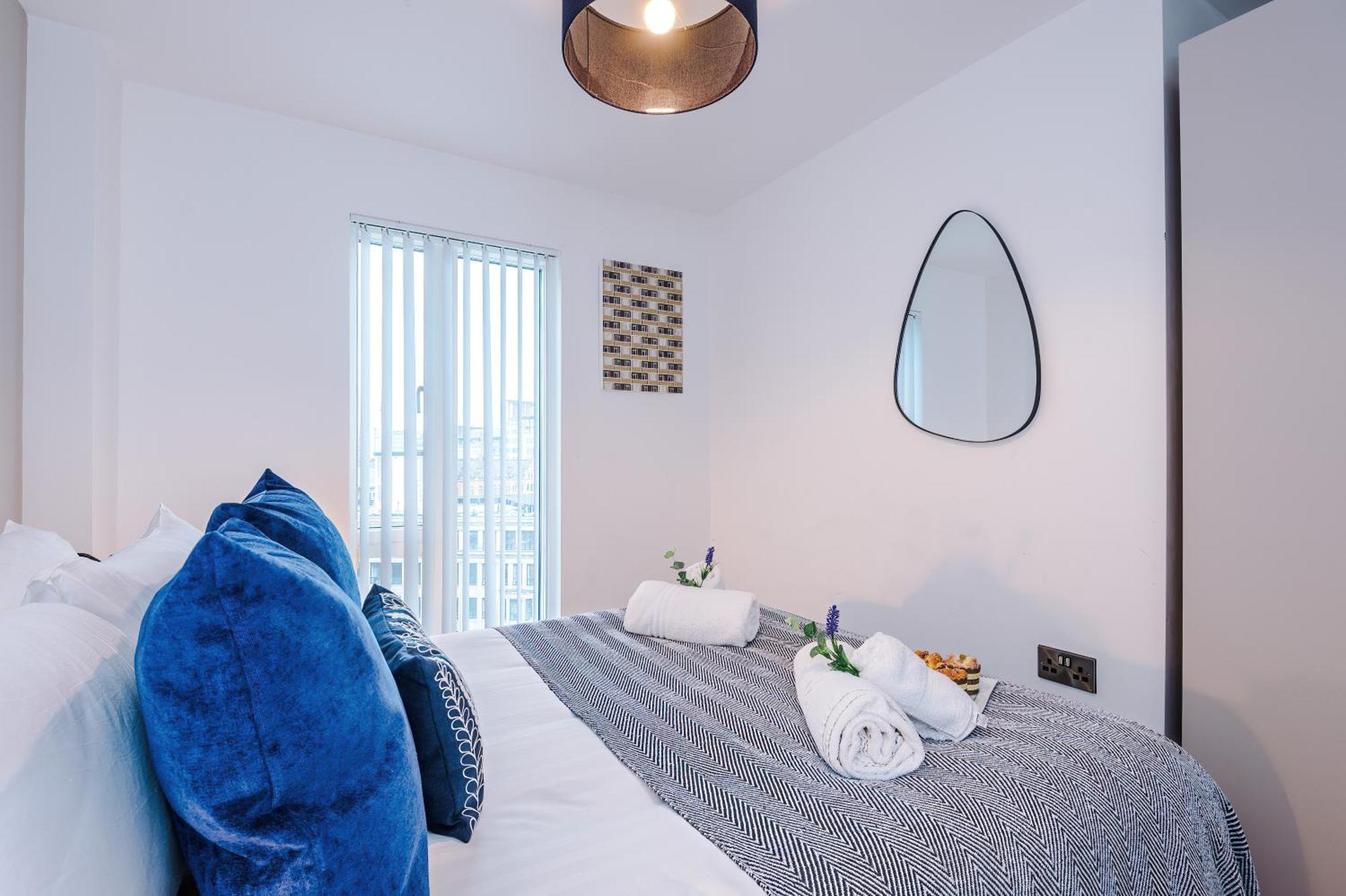 Sleek In By 53 Degrees Property, Ideal For Couples, Amazing Location! * Manchester