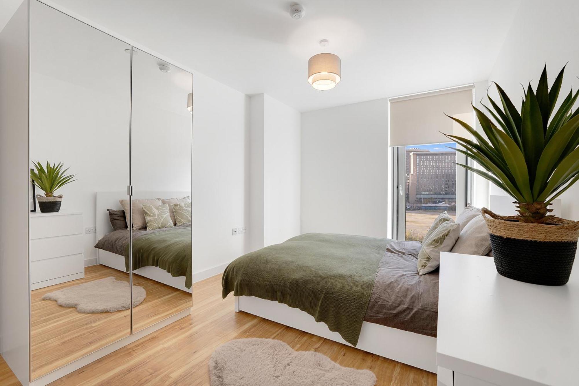 Elegant 2br In Media Apartment