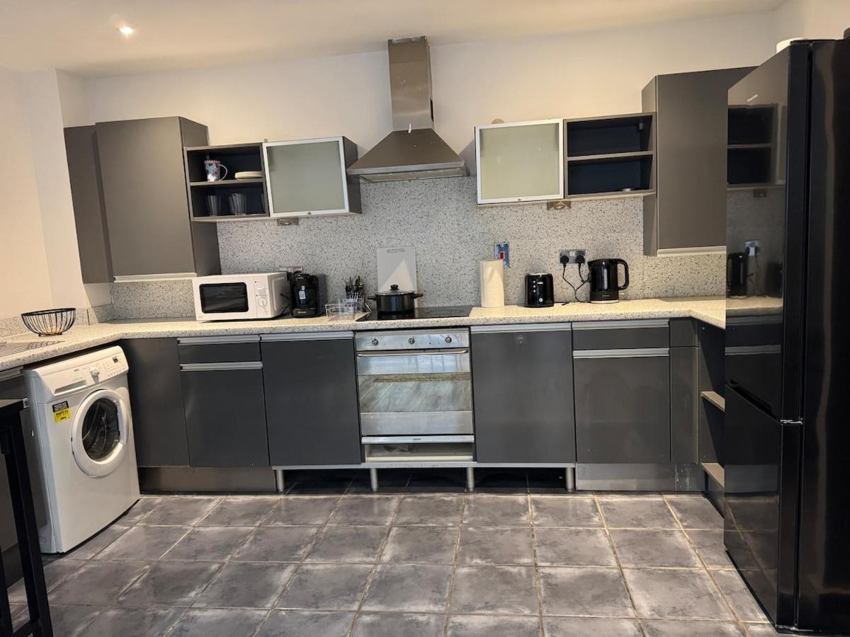 Walking Distance From Deansgate *