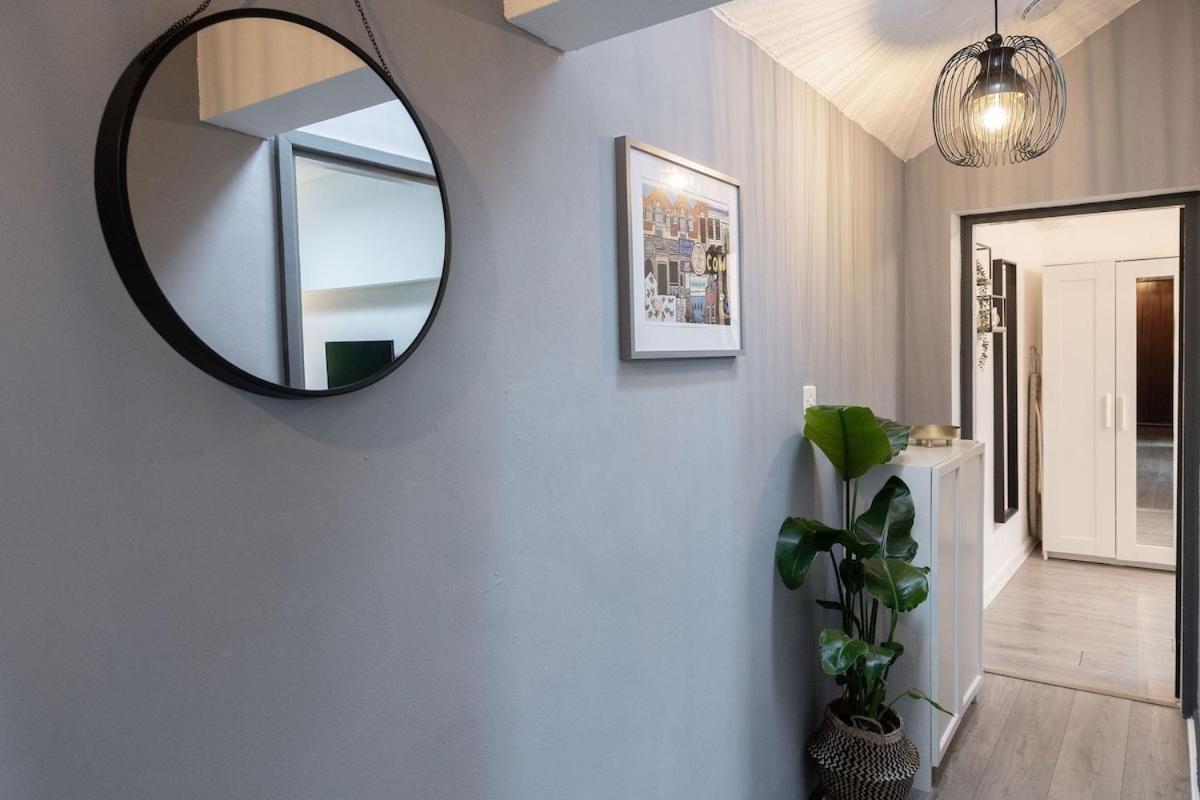 Apartment New Northern Quarter Loft By Truestays Manchester