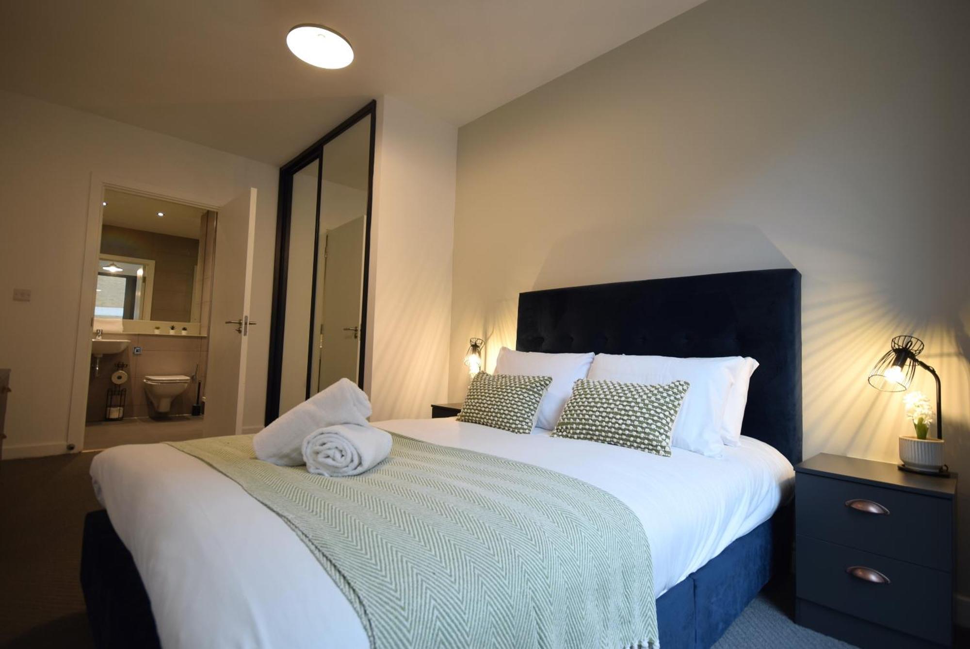 Life 2 - 2-bed 1-bath In New Cross Apartment