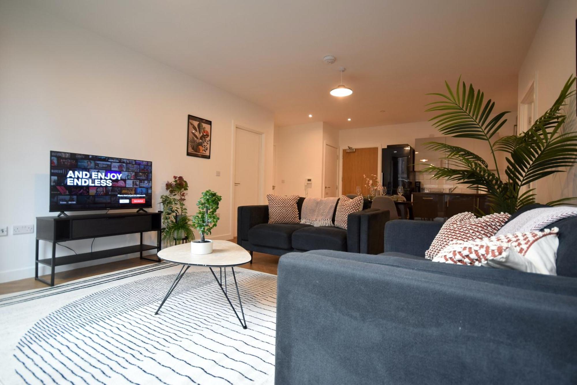 Life 2 - 2-bed 1-bath In New Cross Apartment Manchester
