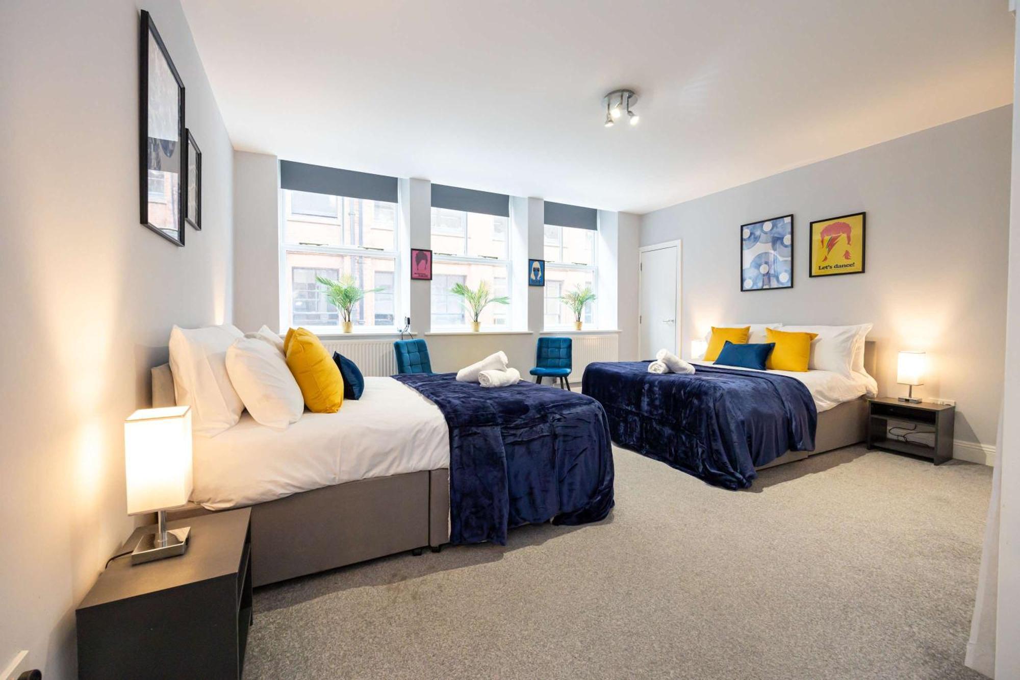 Canal Street Apartment *