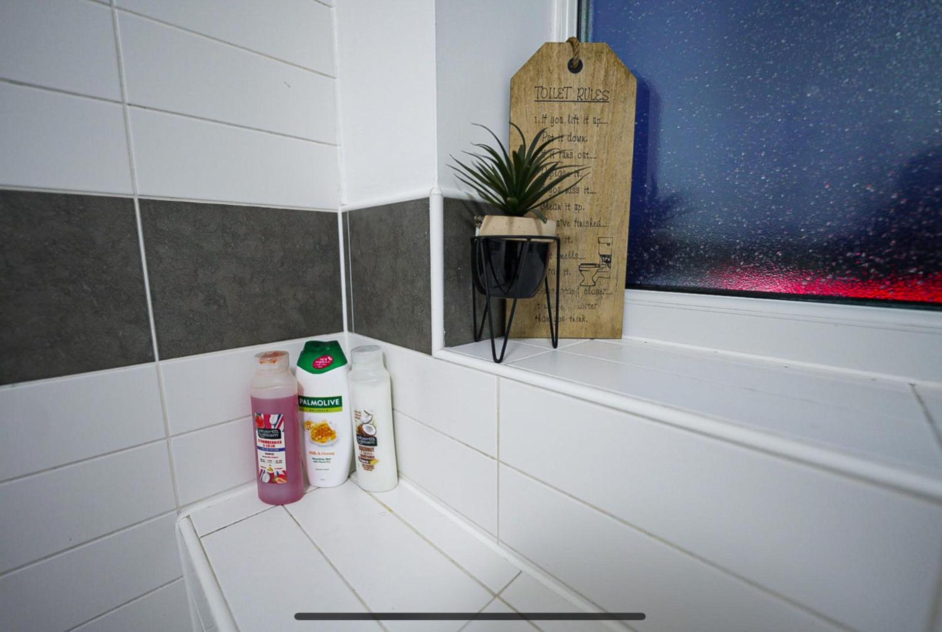 Modern Luxury 2 Bed Apartment, Sleeps 6 Apartment Manchester