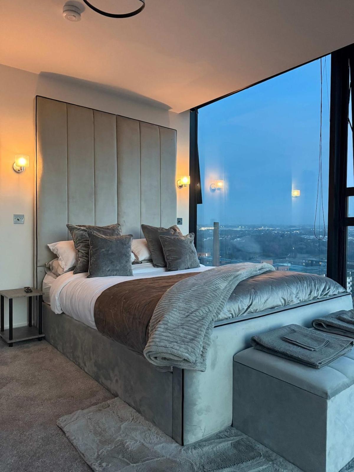 Apartment Velvet View In The Heart Of Mcr Manchester