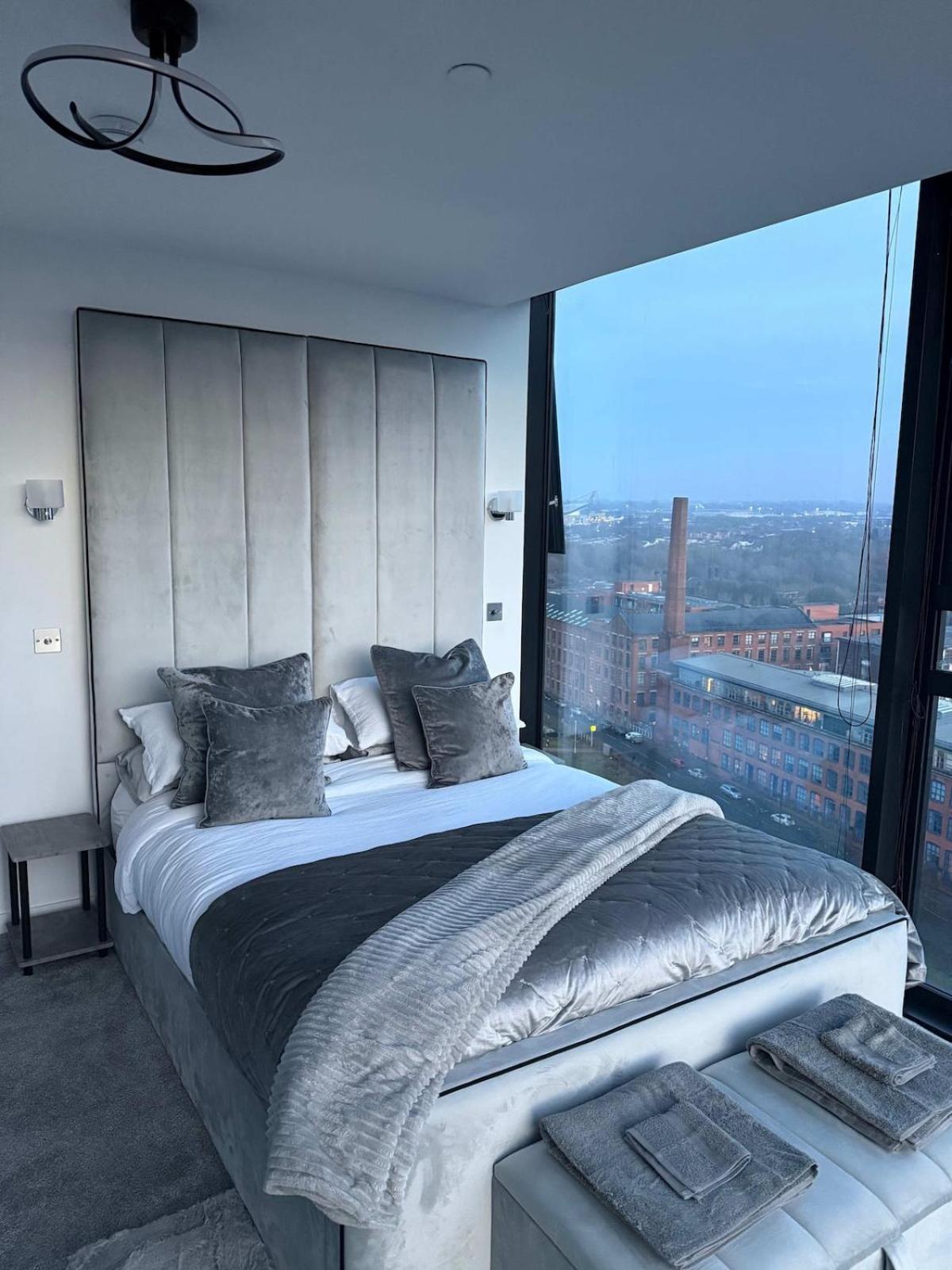 Apartment Velvet View In The Heart Of Mcr *